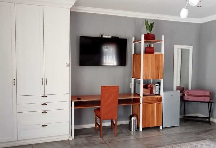 펜션 On Hill Lodge