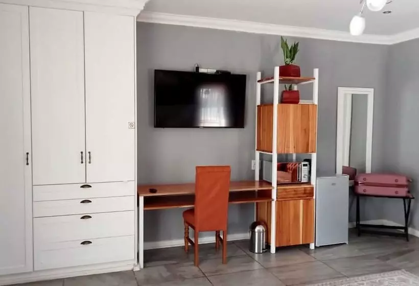 Majatalo On Hill Lodge