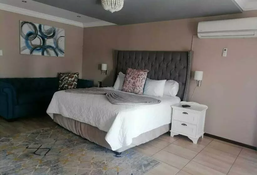 Majatalo On Hill Lodge