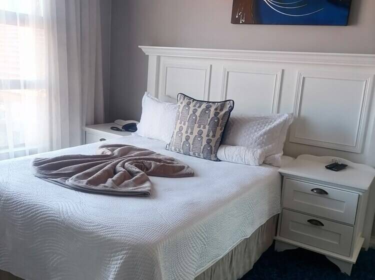 펜션 On Hill Lodge