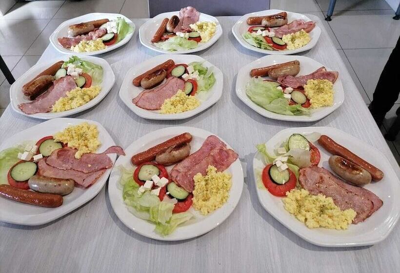 펜션 On Hill Lodge