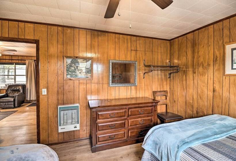 Pet Friendly Cabin With Designated Boat Slip!