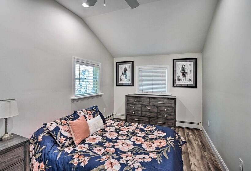 Pet Friendly Saratoga Springs Home W/ Pool!