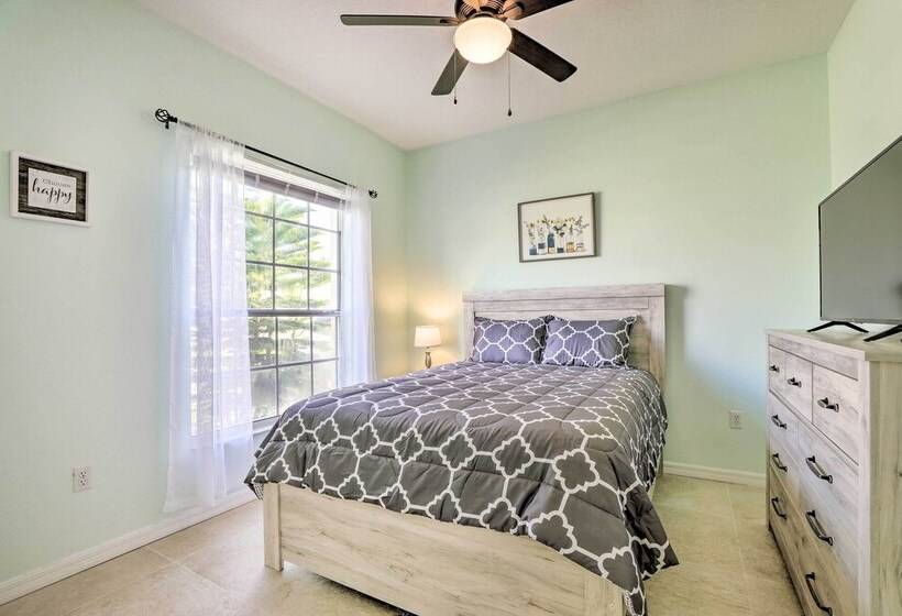 Home W/ Game Room + Lanai: 9 Mi To Disney!