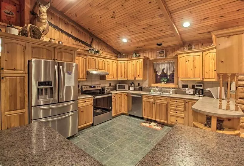 Remote Cabin Retreat By Blue Ridge Mtn Trails