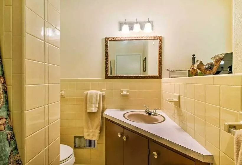 Scenic Canton Home W/ Sunroom   Near Asheville!