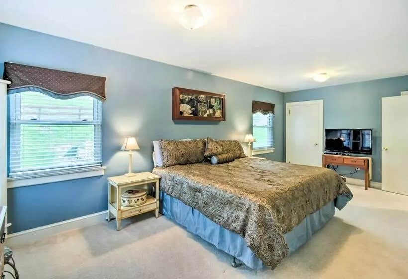 Scenic Canton Home W/ Sunroom   Near Asheville!