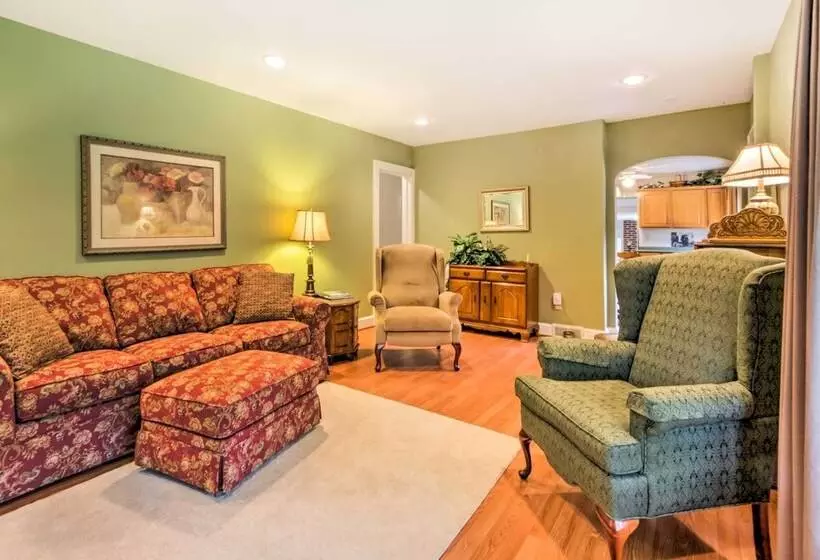 Scenic Canton Home W/ Sunroom   Near Asheville!