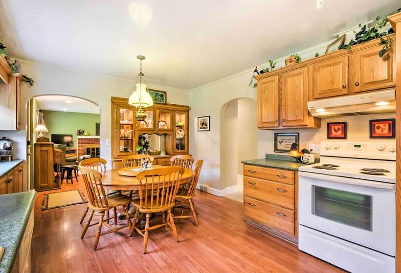 Scenic Canton Home W/ Sunroom   Near Asheville!