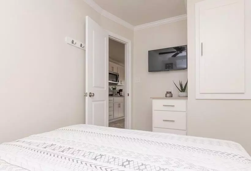 Shore Point Cottages