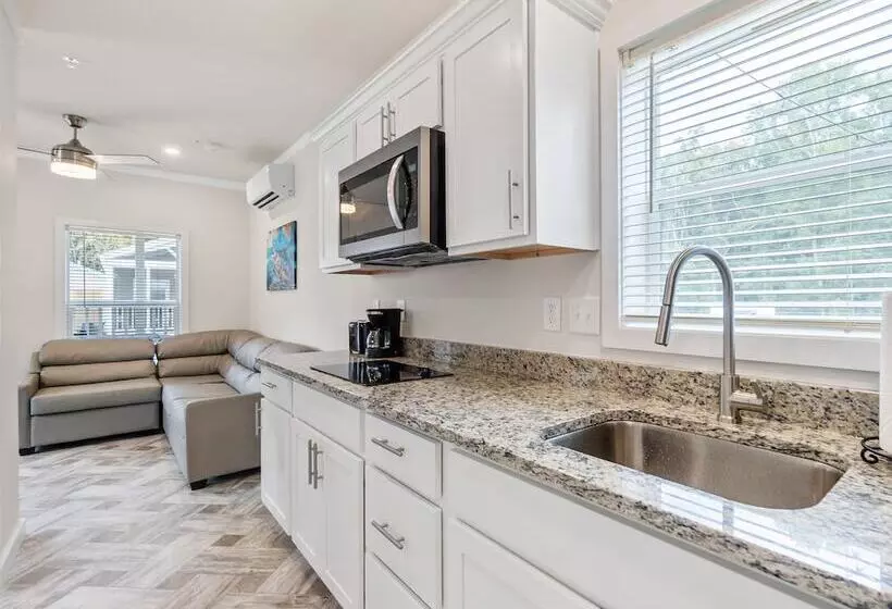 Shore Point Cottages