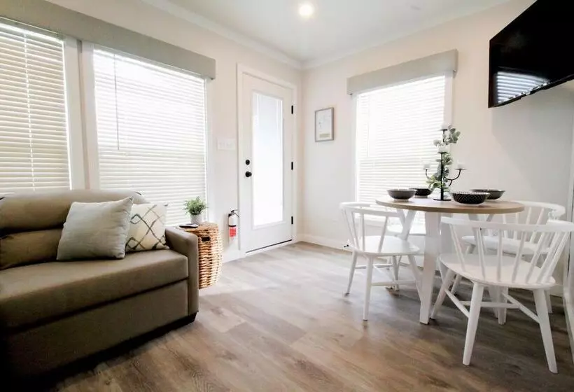 Shore Point Cottages