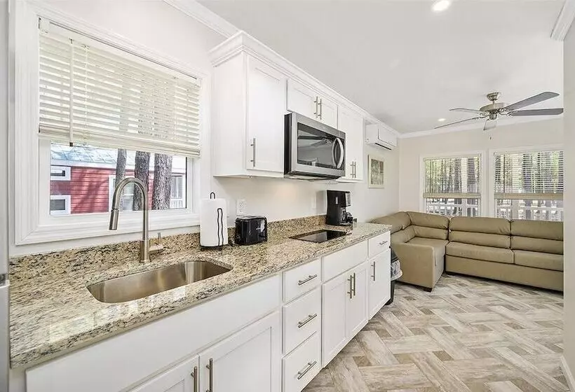 Shore Point Cottages