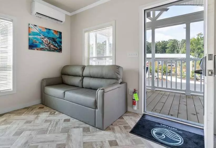 Shore Point Cottages