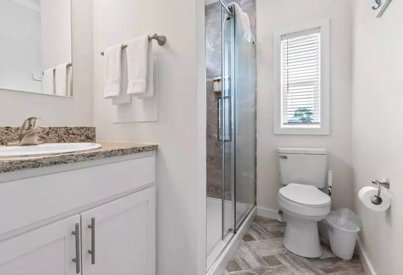 Shore Point Cottages