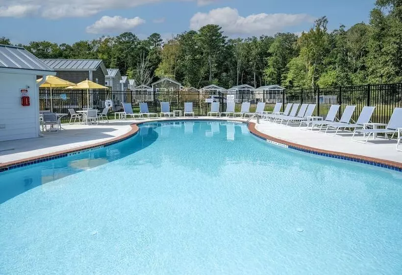 Shore Point Cottages