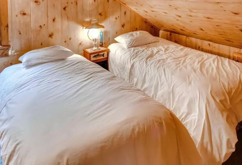 Hike, Fish & Boat: Waterfront Home In Brainerd!