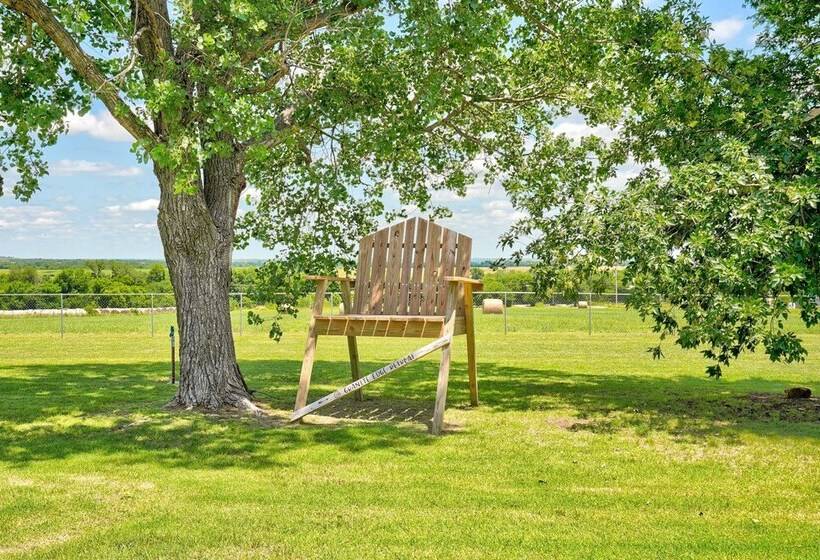 Spacious Country Home Near Ft Sill & Medicine Park