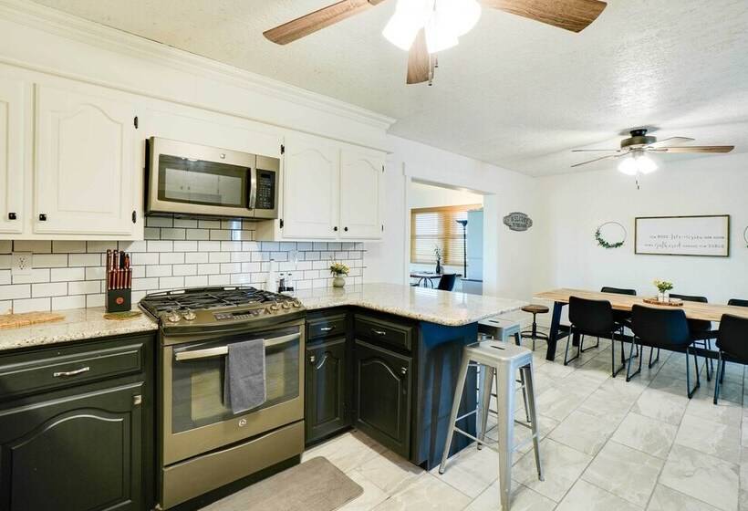 Spacious Country Home Near Ft Sill & Medicine Park