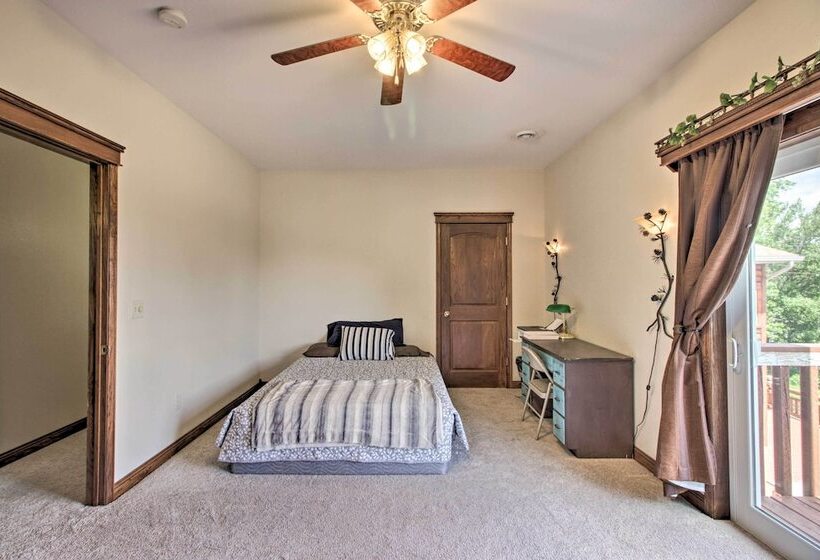 Spacious Frazee Home W/ Direct Lake Access!