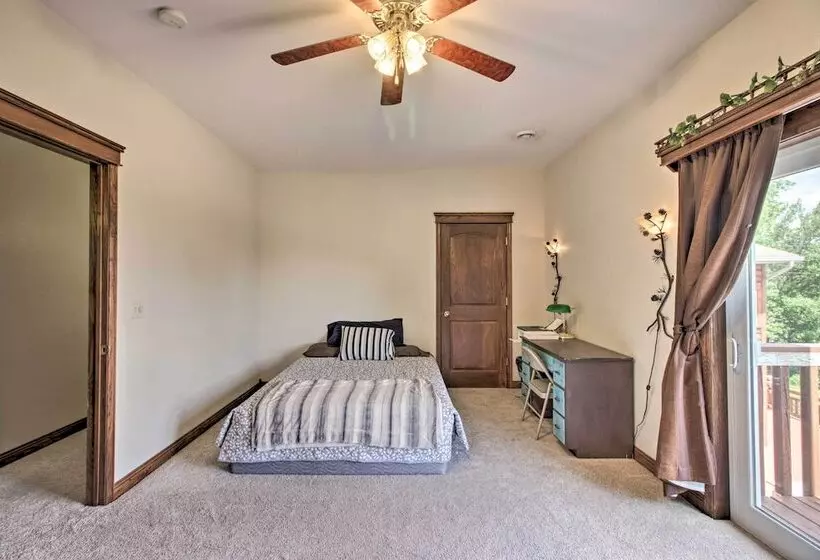 Spacious Frazee Home W/ Direct Lake Access!