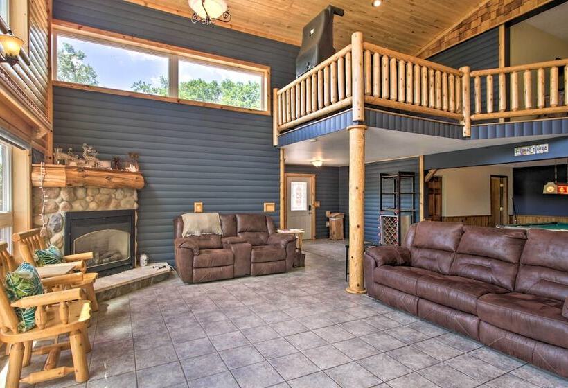 Spacious Frazee Home W/ Direct Lake Access!