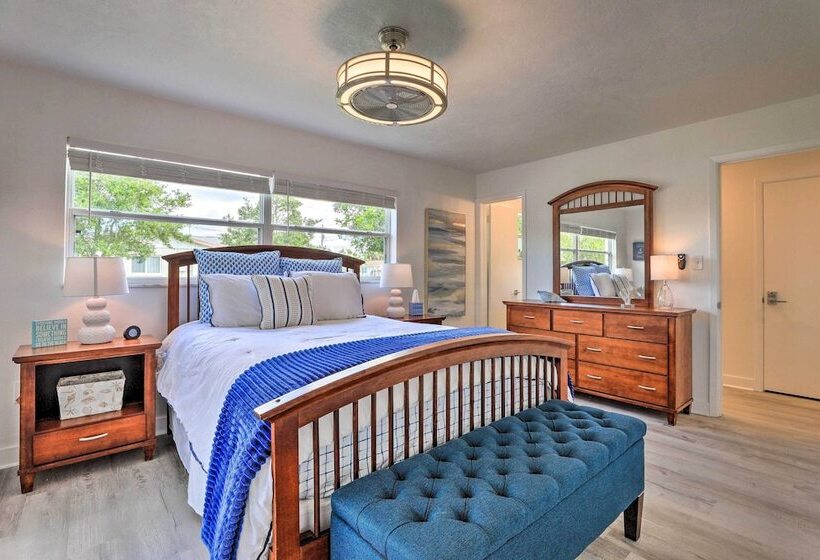 Stunning Palmetto Home W/ Boat Dock & Kayaks!