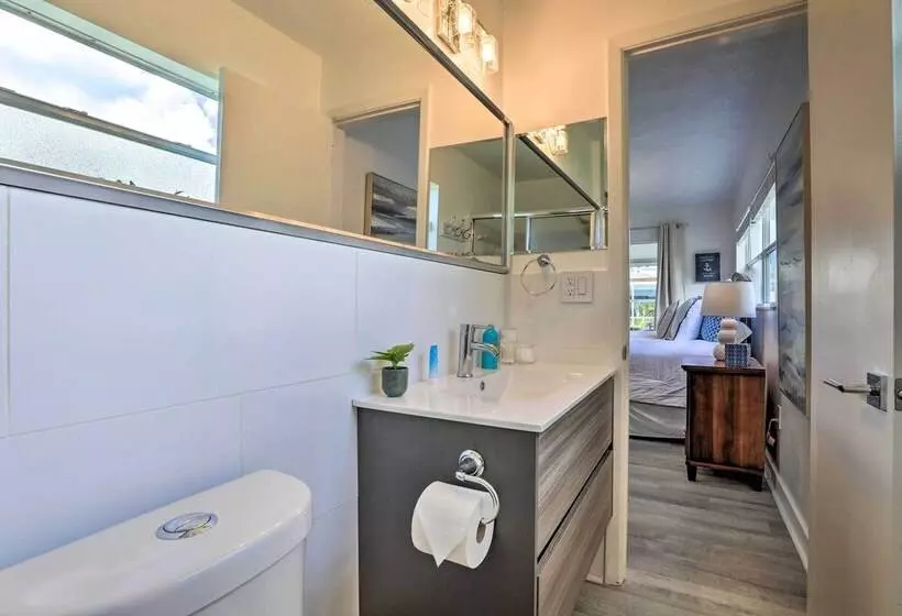 Stunning Palmetto Home W/ Boat Dock & Kayaks!