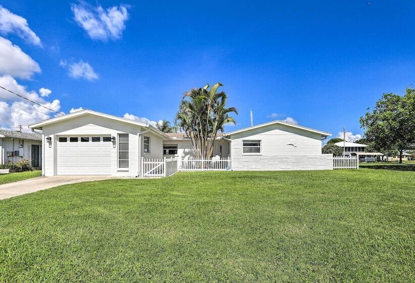 Stunning Palmetto Home W/ Boat Dock & Kayaks!