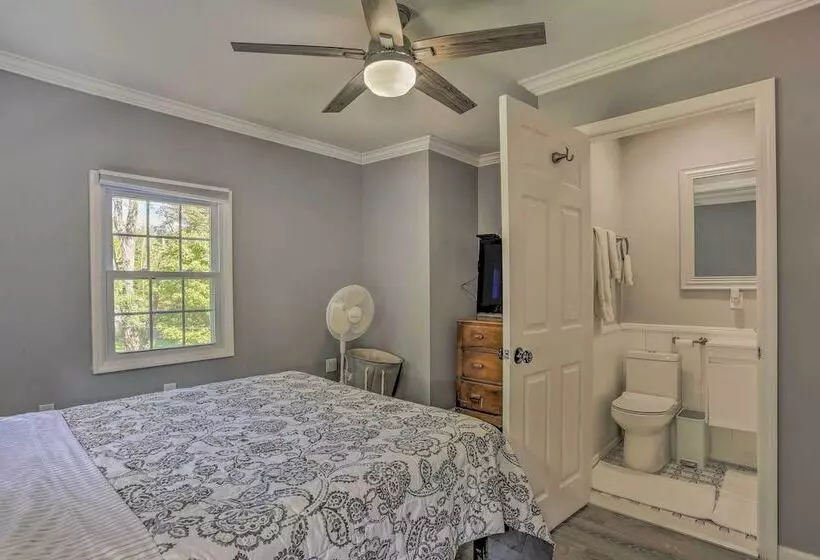 Stunning South Fallsburg Home W/ Pool & Deck!