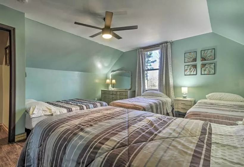 Stylish Creekside Cabin W/ Fire Pit Near Wineries