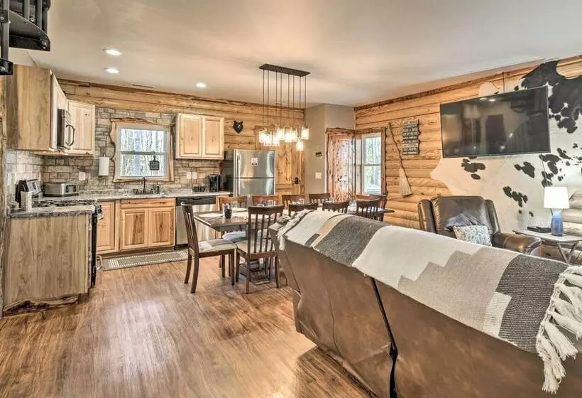 Stylish Creekside Cabin W/ Fire Pit Near Wineries