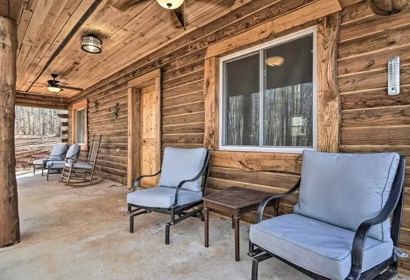 Stylish Creekside Cabin W/ Fire Pit Near Wineries