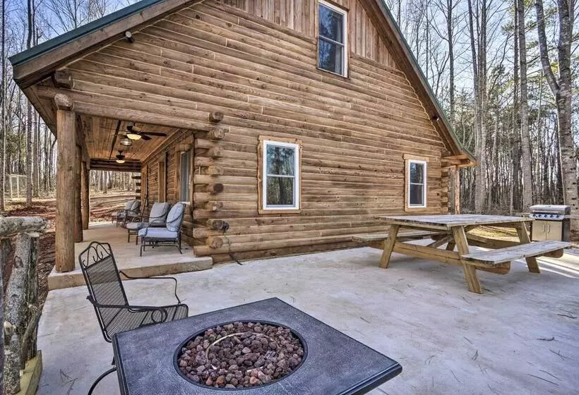 Stylish Creekside Cabin W/ Fire Pit Near Wineries
