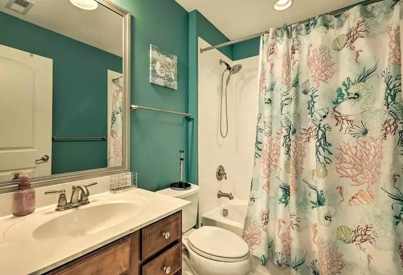 Ocean View Home W/ Screened Porch: 6 Mi To Beach