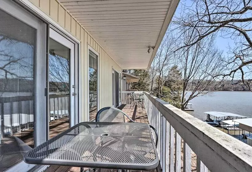 Sunrise Beach Retreat On Lake Of The Ozarks!