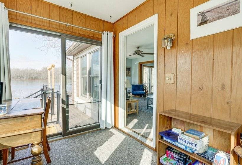 Waterfront Cottage W/ Deck + Dock On Dragon Lake!