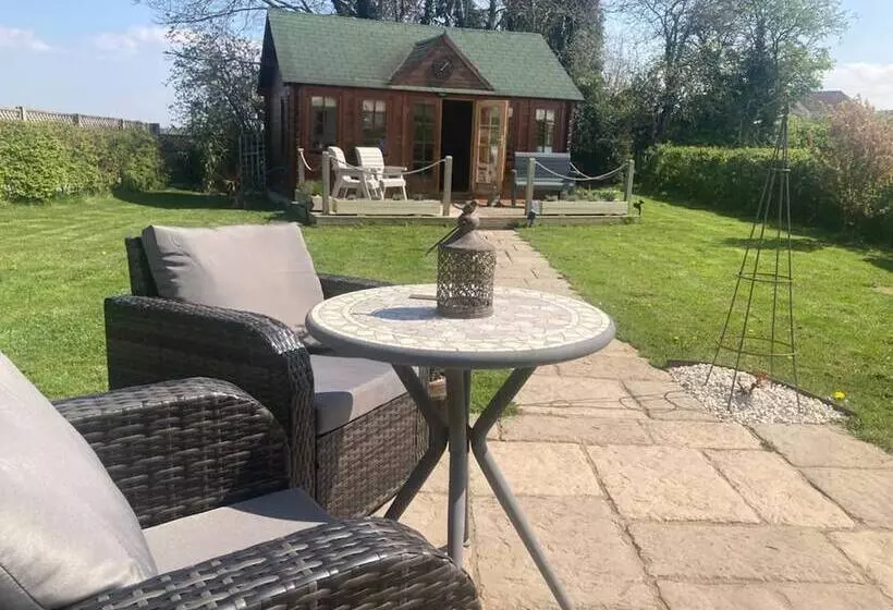 Character Detached 3 Bed Cottage Audlem Cheshire