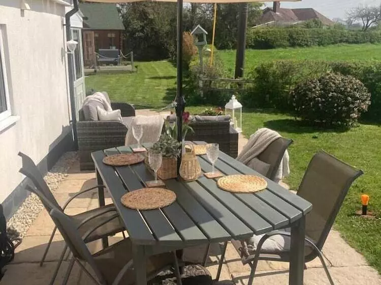 Character Detached 3 Bed Cottage Audlem Cheshire