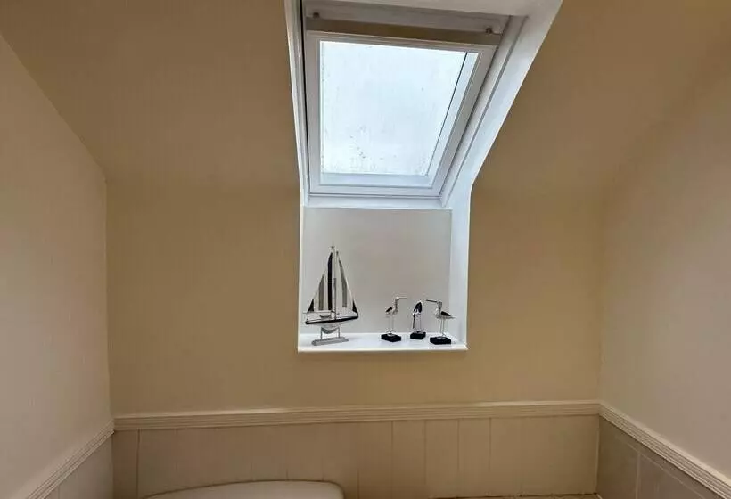 Welcoming 2 Bed Charming Self Catering Cottage