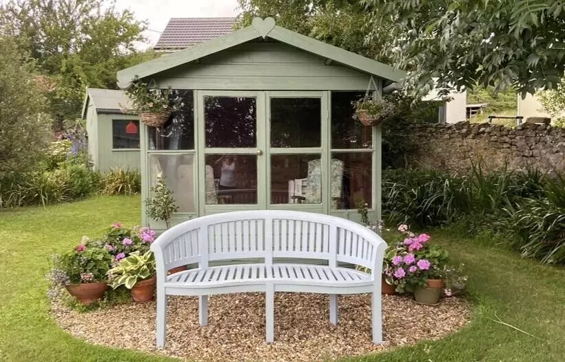 Welcoming 2 Bed Charming Self Catering Cottage