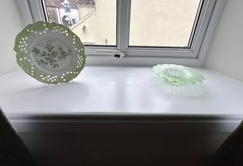 Welcoming 2 Bed Charming Self Catering Cottage