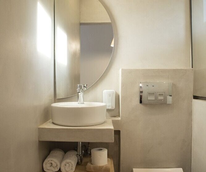 Gkaras Camp & Apartments