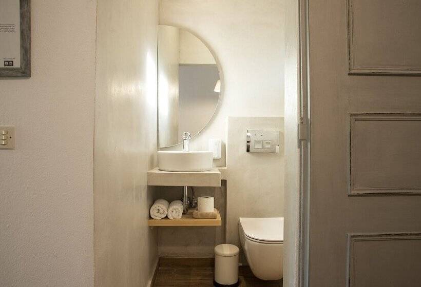 Gkaras Camp & Apartments