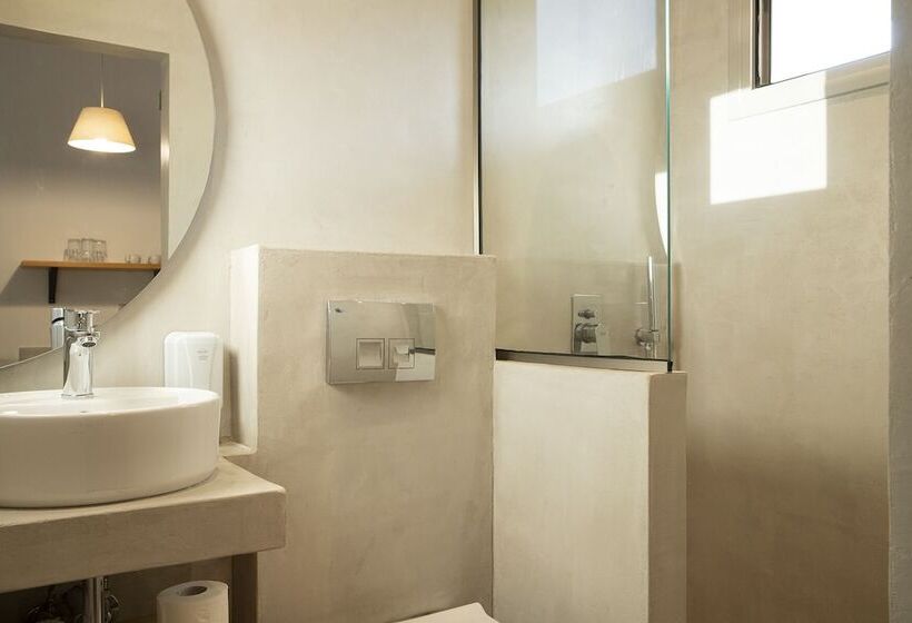 Gkaras Camp & Apartments