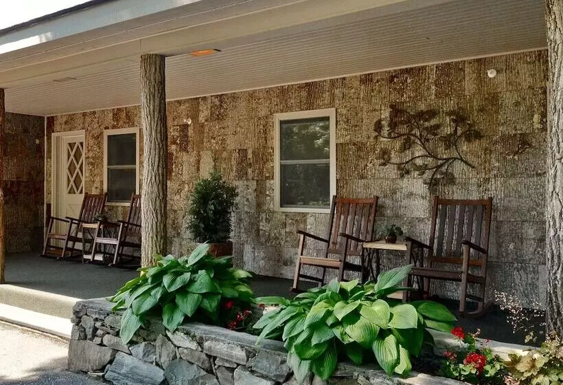 Hostelli Laurel Ridge Country Club