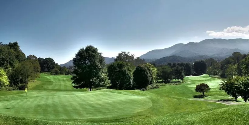 Hostelli Laurel Ridge Country Club