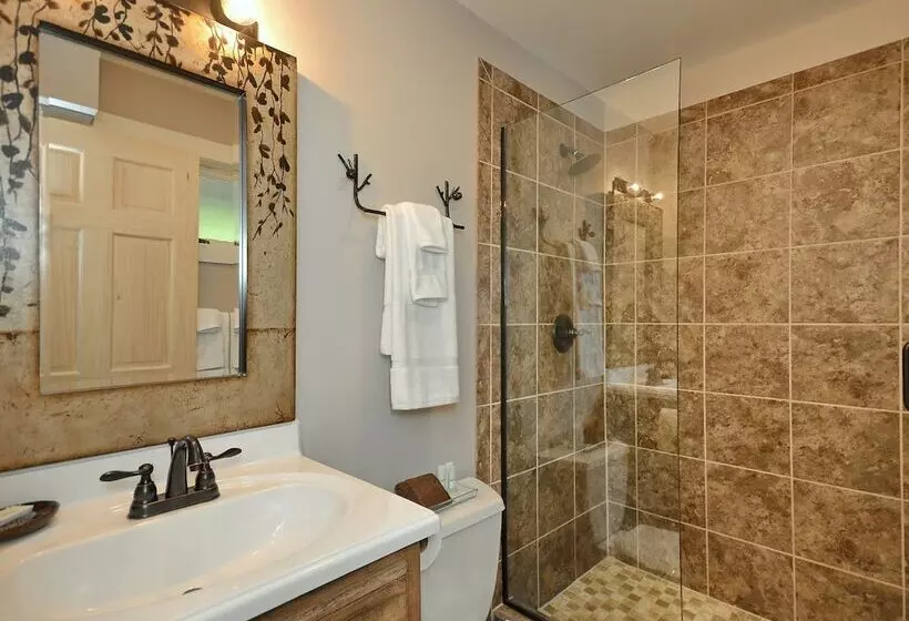 Hostelli Laurel Ridge Country Club