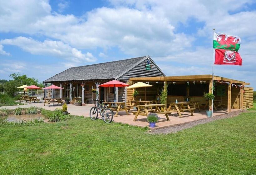 Hotel 1 Bed Pod Cabin In Beautiful Surroundings Wrexham