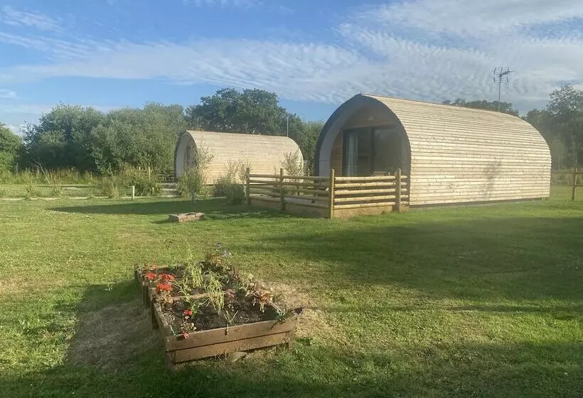 Hotelli 1 Bed Pod Cabin In Beautiful Surroundings Wrexham